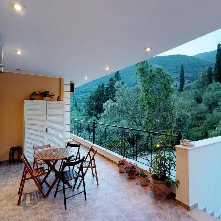 Dafni Studios No4 Parga Exterior photo